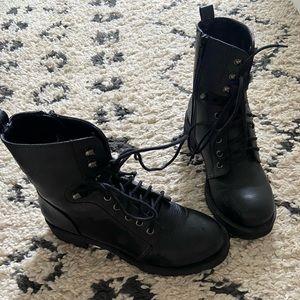 Black Lace up boot
